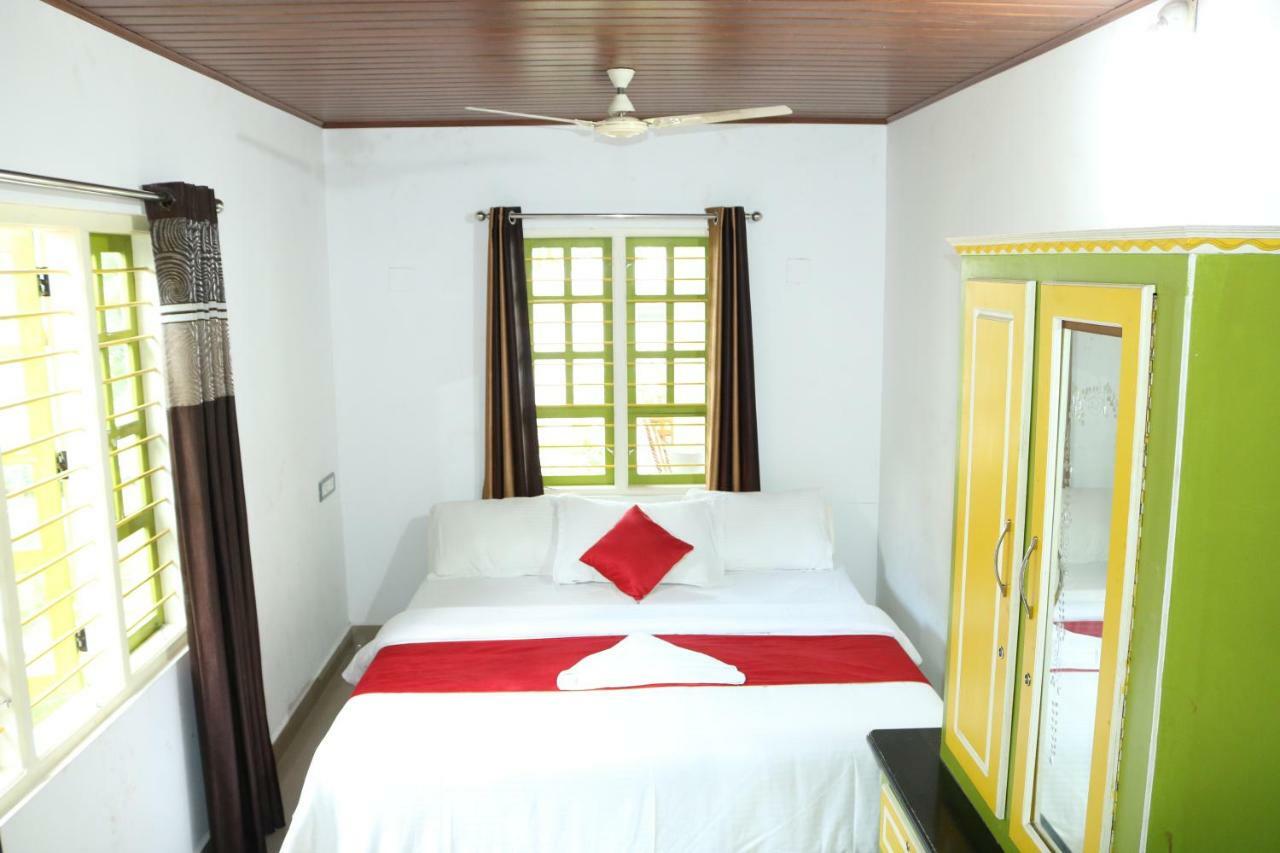 Marayoor Holidays Maraiyur Luaran gambar